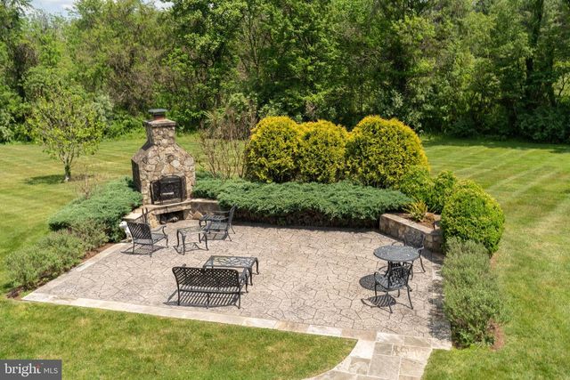 15438 HILLSBORO RD, Hillsboro, VA 20132