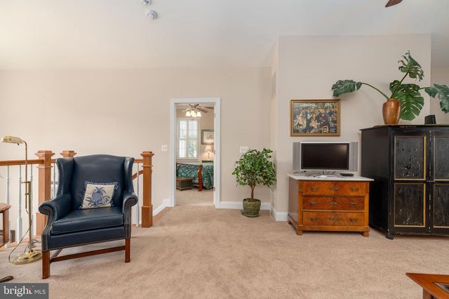 15438 HILLSBORO RD, Hillsboro, VA 20132