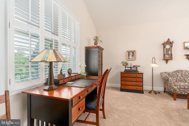 15438 HILLSBORO RD, Hillsboro, VA 20132