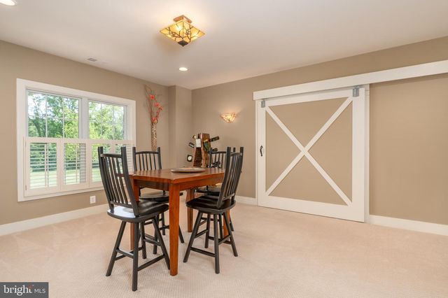 15438 HILLSBORO RD, Hillsboro, VA 20132