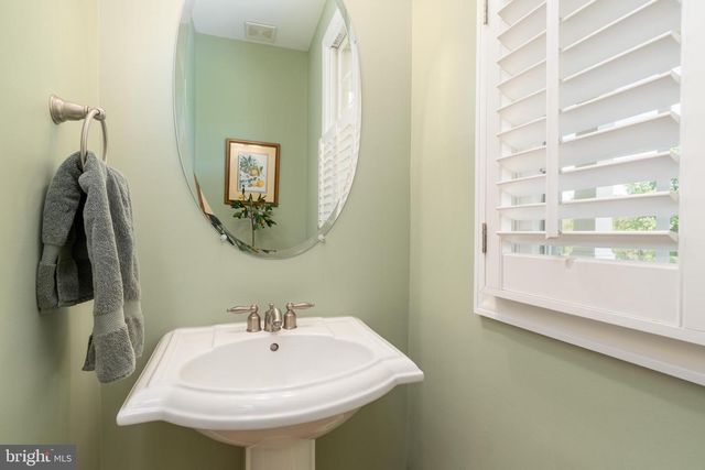 15438 HILLSBORO RD, Hillsboro, VA 20132