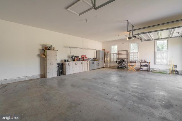 15438 HILLSBORO RD, Hillsboro, VA 20132