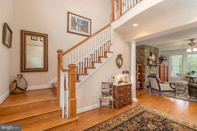 15438 HILLSBORO RD, Hillsboro, VA 20132