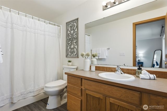 24809 52nd Avenue E, Graham, WA 98338