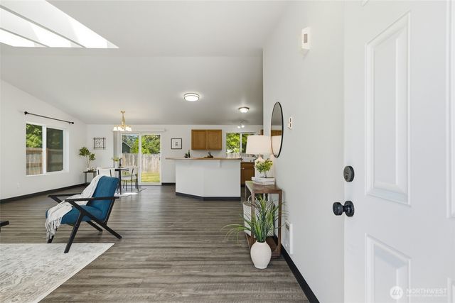 24809 52nd Avenue E, Graham, WA 98338
