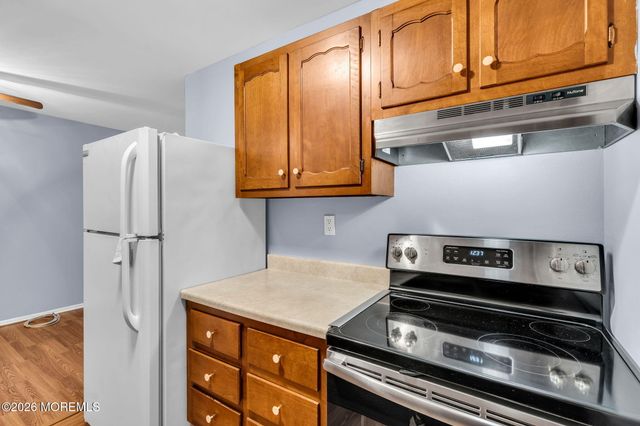 533 Dartmoor Court D, Lakewood, NJ 08701