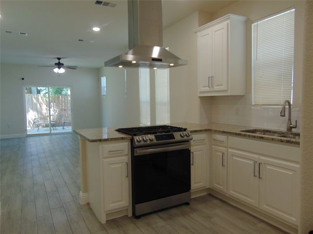 2239 Anderson Street, Dallas, TX 75215