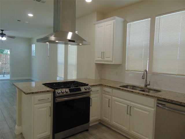 2239 Anderson Street, Dallas, TX 75215