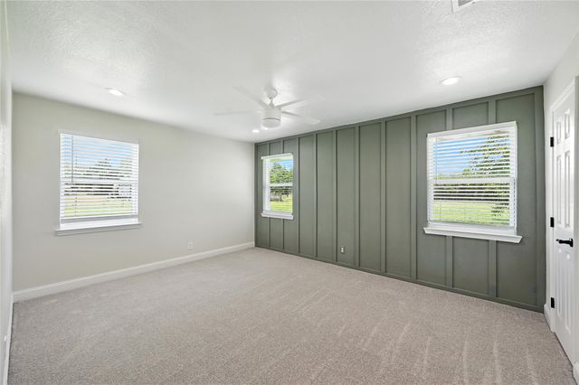 218 Lakeway Drive, Waxahachie, TX 75165