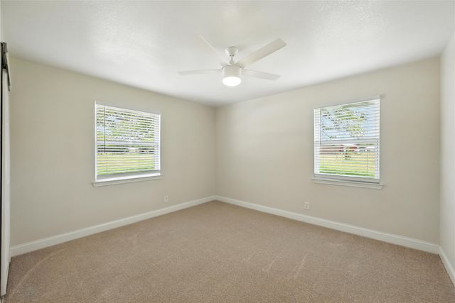 218 Lakeway Drive, Waxahachie, TX 75165