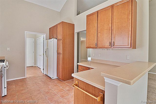 110 Four Seasons Drive, Lake Orion, MI 48360