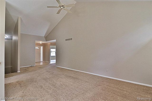 110 Four Seasons Drive, Lake Orion, MI 48360