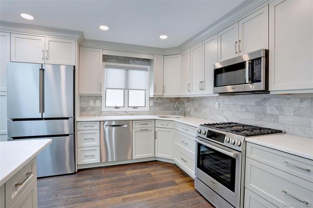 9 Mary Beth Drive, Airmont, NY 10901