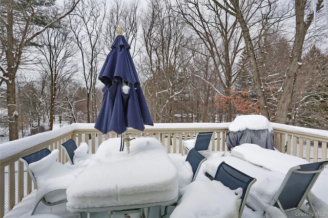 9 Mary Beth Drive, Airmont, NY 10901