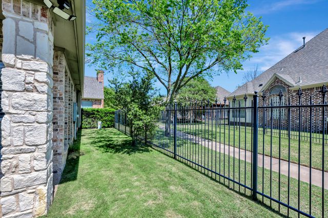 221 Versailles Lane, Keller, TX 76248