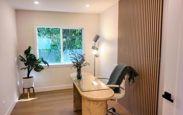 226 Roble Avenue, Redwood City, CA 94061