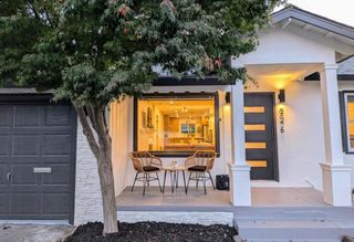 226 Roble Avenue, Redwood City, CA 94061