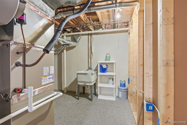 37415 Stonegate Circle, Clinton Township, MI 48036