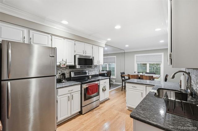 37415 Stonegate Circle, Clinton Township, MI 48036