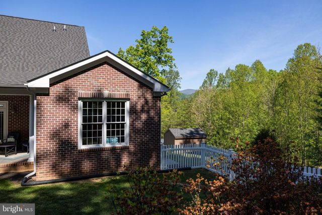 246 LAWSONS FARM CIR, Ruckersville, VA 22968