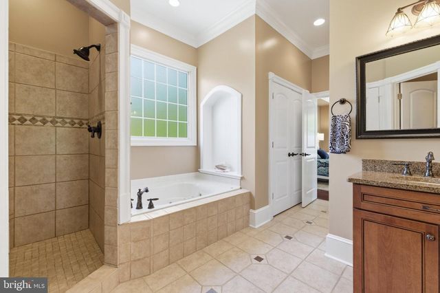 246 LAWSONS FARM CIR, Ruckersville, VA 22968