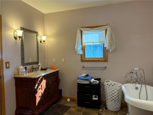 172 Hawks Road, Pittsfield, NY 13411