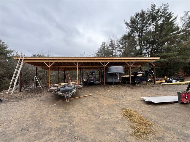 172 Hawks Road, Pittsfield, NY 13411