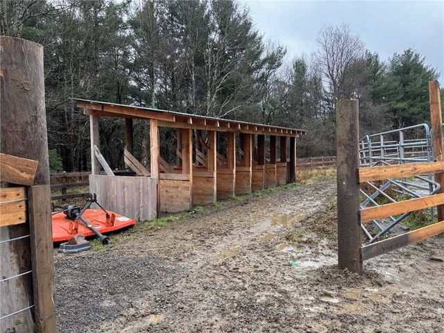 172 Hawks Road, Pittsfield, NY 13411