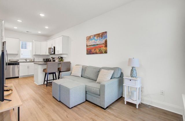 1531 Foster Creek Road, Hanahan, SC 29410