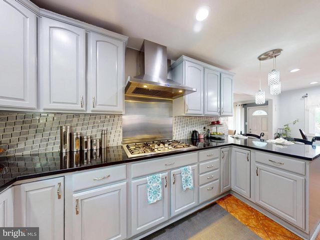 1912 ARCOLA AVE, Silver Spring, MD 20902