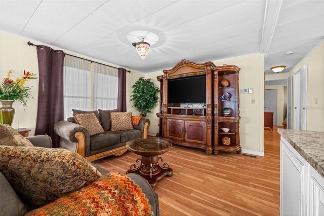 3318 SHINGLE OAK TERRACE, Sarasota, FL 34237