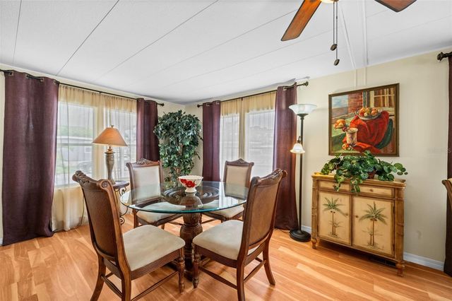 3318 SHINGLE OAK TERRACE, Sarasota, FL 34237