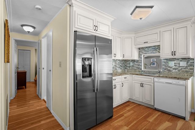 3318 SHINGLE OAK TERRACE, Sarasota, FL 34237