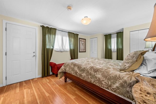 3318 SHINGLE OAK TERRACE, Sarasota, FL 34237