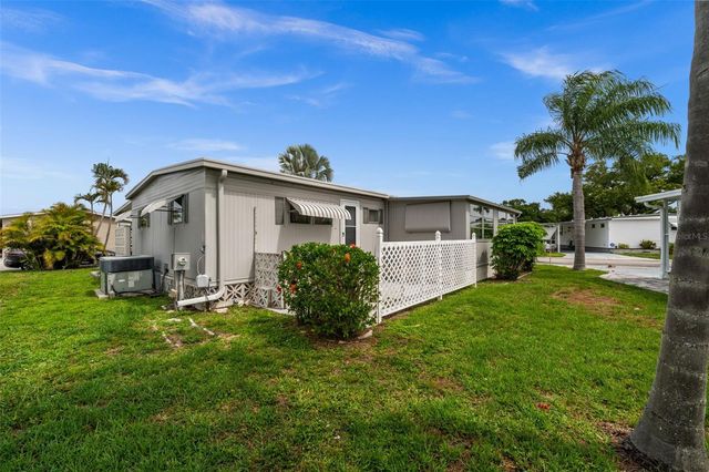 3318 SHINGLE OAK TERRACE, Sarasota, FL 34237