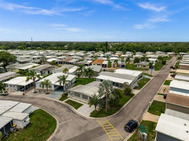 3318 SHINGLE OAK TERRACE, Sarasota, FL 34237