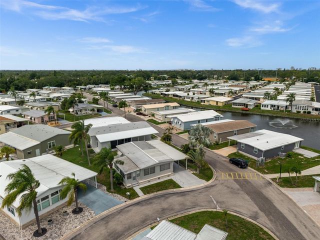3318 SHINGLE OAK TERRACE, Sarasota, FL 34237