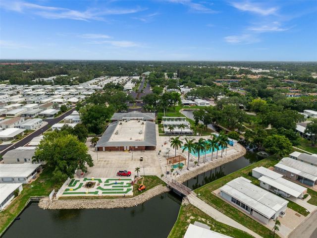 3318 SHINGLE OAK TERRACE, Sarasota, FL 34237