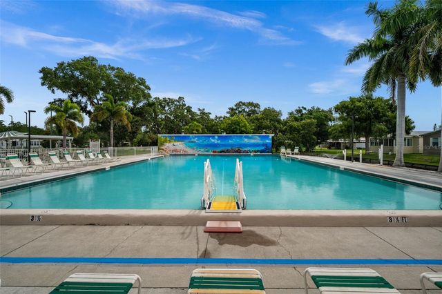 3318 SHINGLE OAK TERRACE, Sarasota, FL 34237