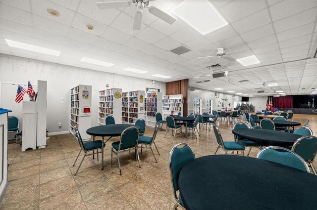 3318 SHINGLE OAK TERRACE, Sarasota, FL 34237
