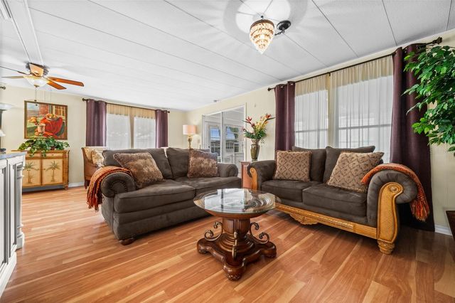 3318 SHINGLE OAK TERRACE, Sarasota, FL 34237