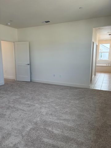 2082 Gravel Bar Way, Sacramento, CA 95832