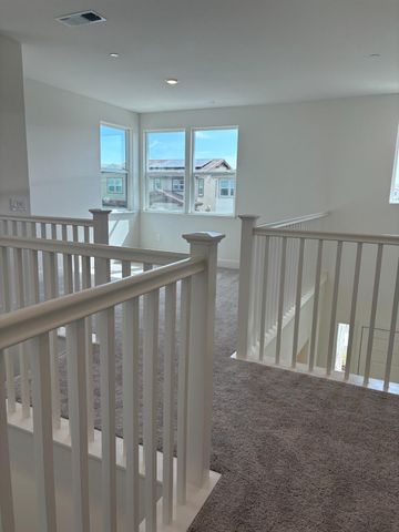 2082 Gravel Bar Way, Sacramento, CA 95832