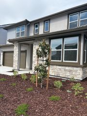 2082 Gravel Bar Way, Sacramento, CA 95832