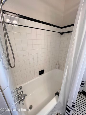 2230 Wadsworth Ave, Louisville, KY 40205