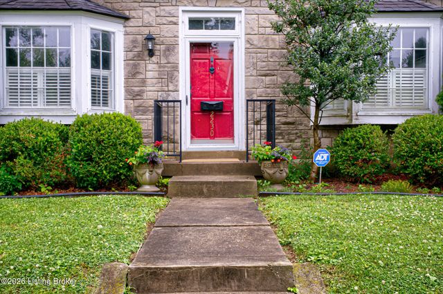 2230 Wadsworth Ave, Louisville, KY 40205