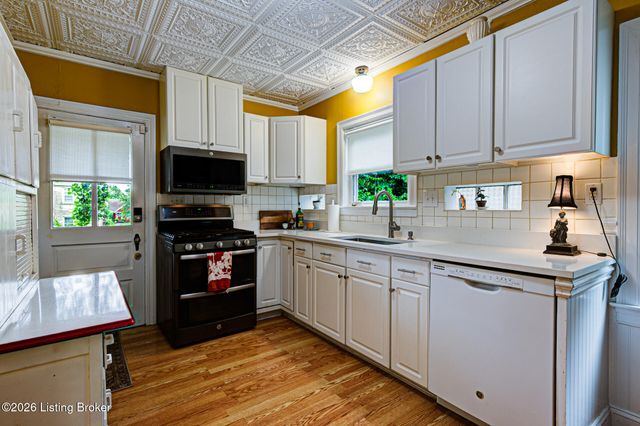 2230 Wadsworth Ave, Louisville, KY 40205