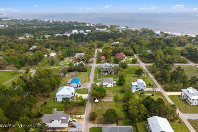 Sears Avenue, Waveland, MS 39576