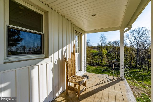 85 TOME FARMS LN, York, PA 17406