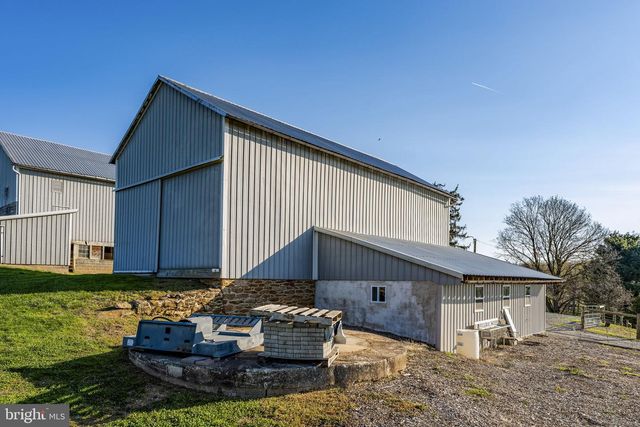 85 TOME FARMS LN, York, PA 17406